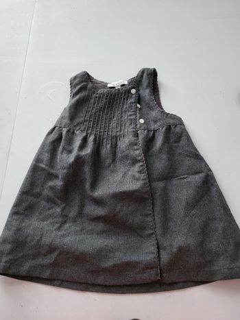 Robe grise  DPAM 6 MOIS