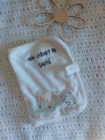 Protège carnet de santé