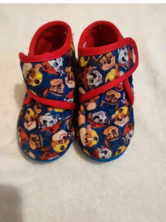 Chaussons pat patrouille pointure 24 - photo numéro 2