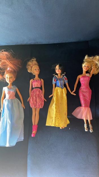 Lot de 4 Barbie’s