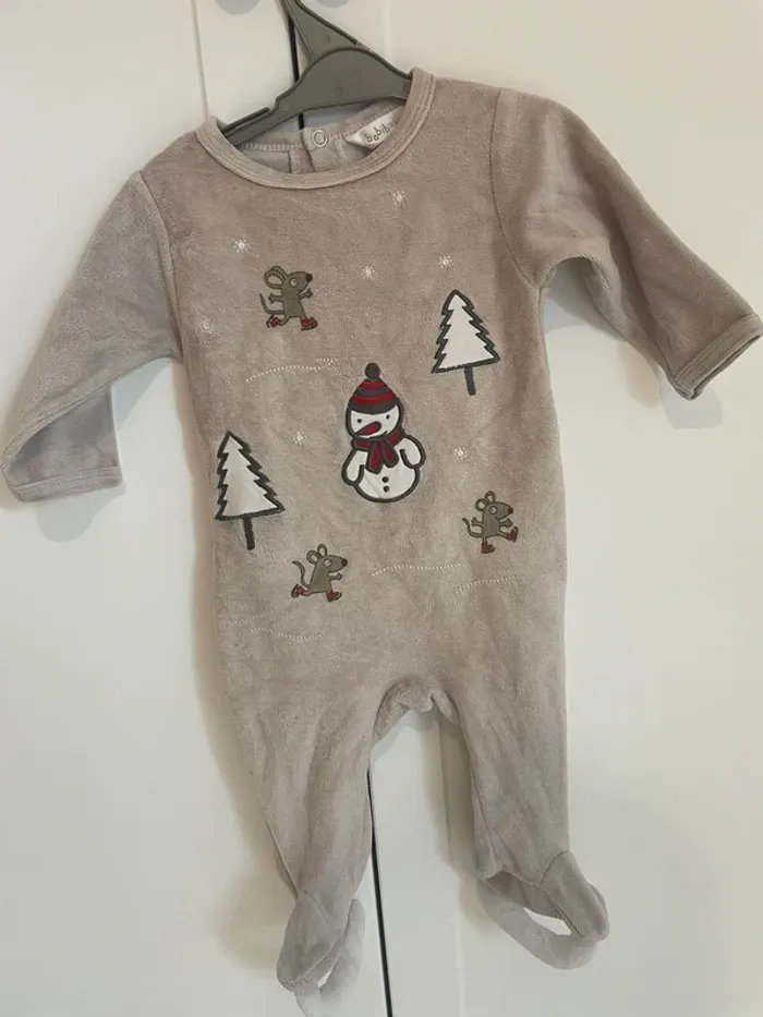 2 pyjamas Noël - photo numéro 4