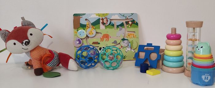 Lot de jouets d’éveil + 2 livres d’activités (1-2 ans) - photo numéro 2