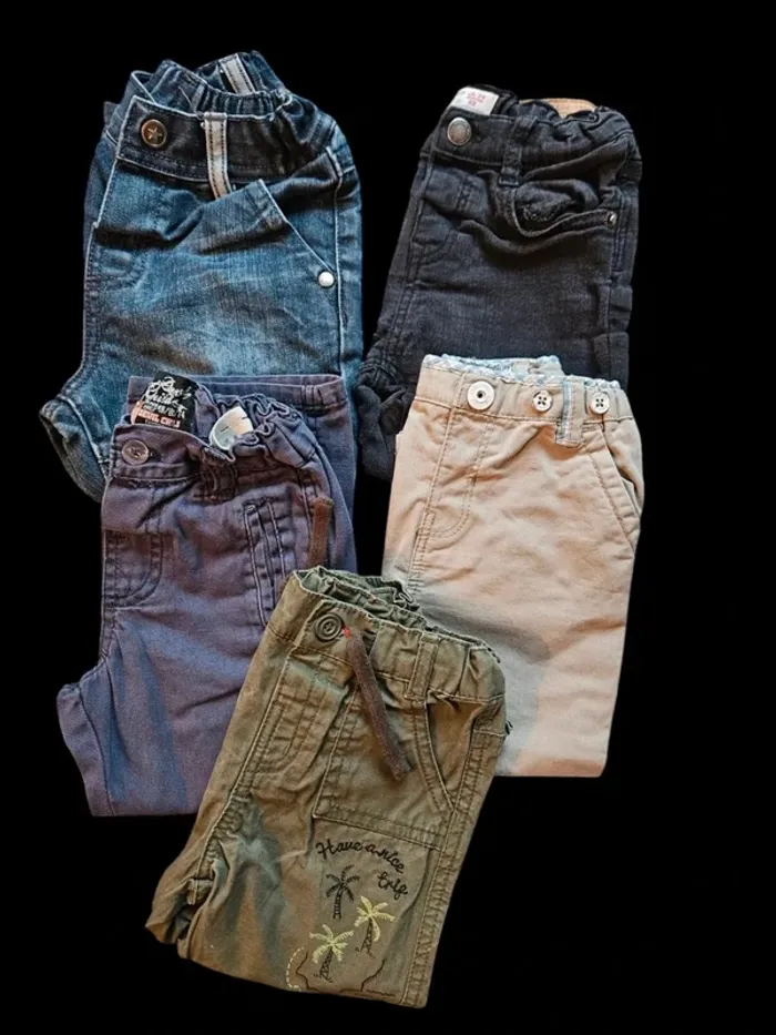 Lot de 5 pantalons / 18 mois
