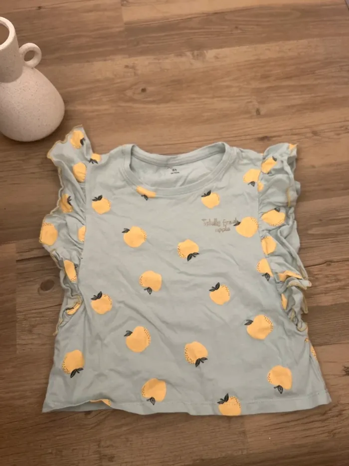 TEE shirt