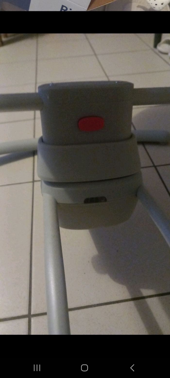 Balancelle bébé avec des cadeau si elle part ☺️ - photo numéro 6