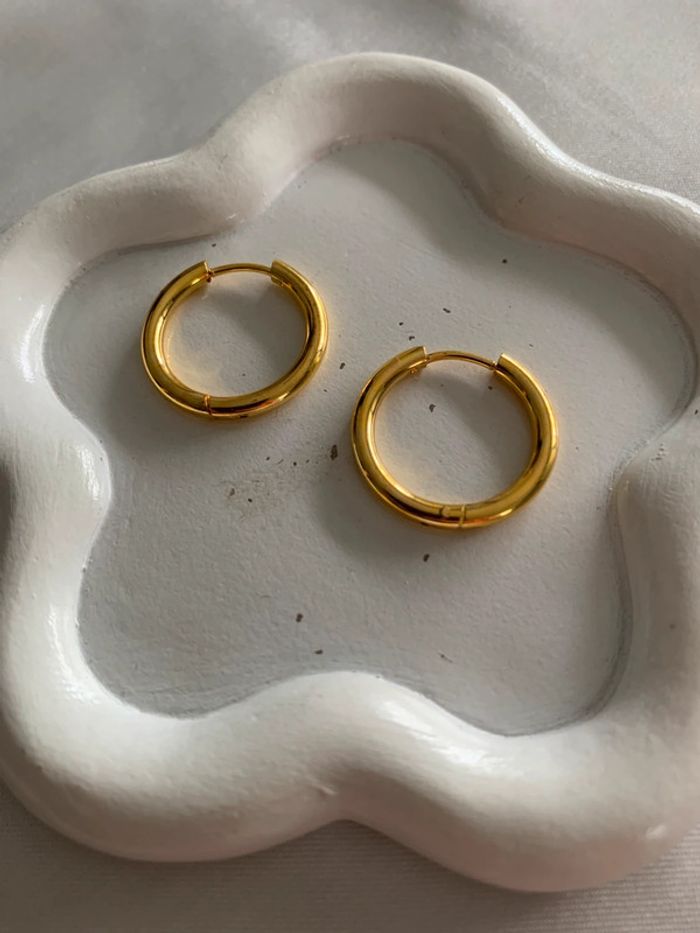 Boucles d’oreilles créoles en acier inoxydable doré 20 mm - photo numéro 2