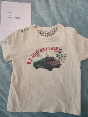 Tee shirt