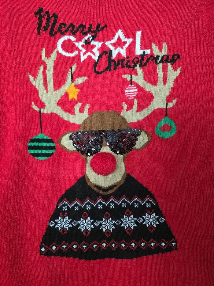 PULL NOËL ROUGE RENNE NEZ ROUGE ET LUNETTE NOIR TAILLE 8ANS MARQUE MERRY CHRISTMAS - photo numéro 2