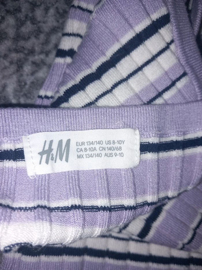 Top h&m 134/140 8/10 - photo numéro 2