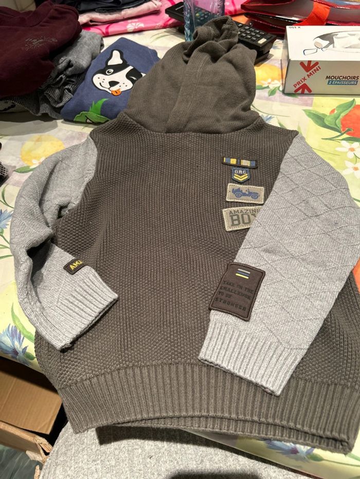 Pull et gilet - photo numéro 3