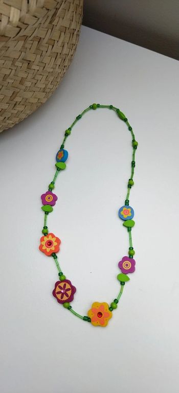 Collier de perles vertes