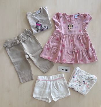 Lot de vêtements bébé fille - taille 6 mois 