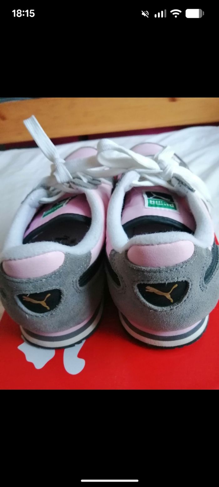 Baskets vintage Puma rose et daim gris et noir. Taille 38 - photo numéro 2