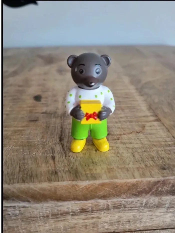 Figurine petit ours brun cadeau