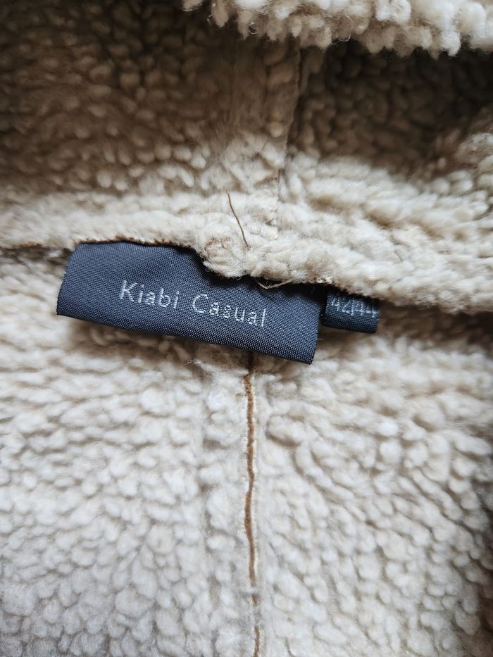 Manteau doublé effet peau lainée Kiabi – Taille 42 – Long – Capuche – Bon état - photo numéro 7