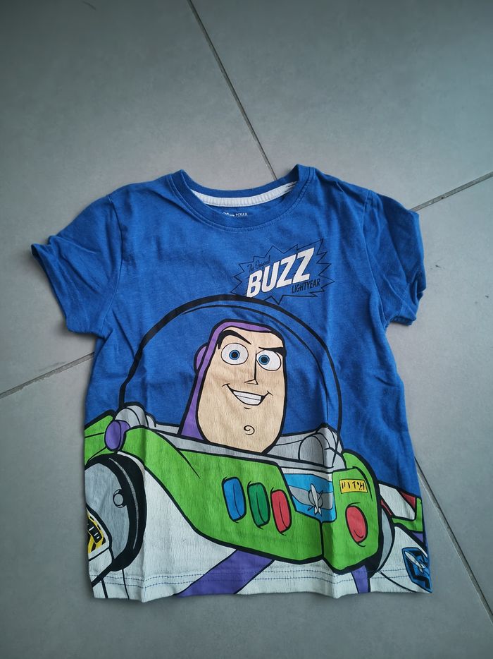 Tee-shirt manches courtes buzz l'éclair taille 3/4 ans