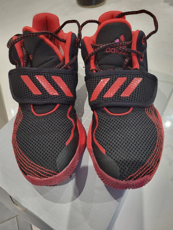 Chaussures pour basket-ball Adidas deep threat primblue