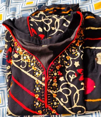 Robe hindi