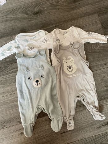 Lot body/pyjamas
