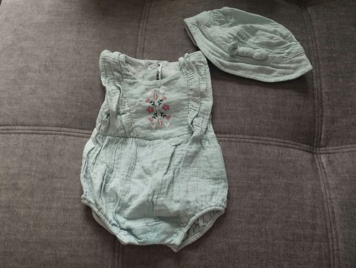 Barboteuse + chapeau 1 mois gemo