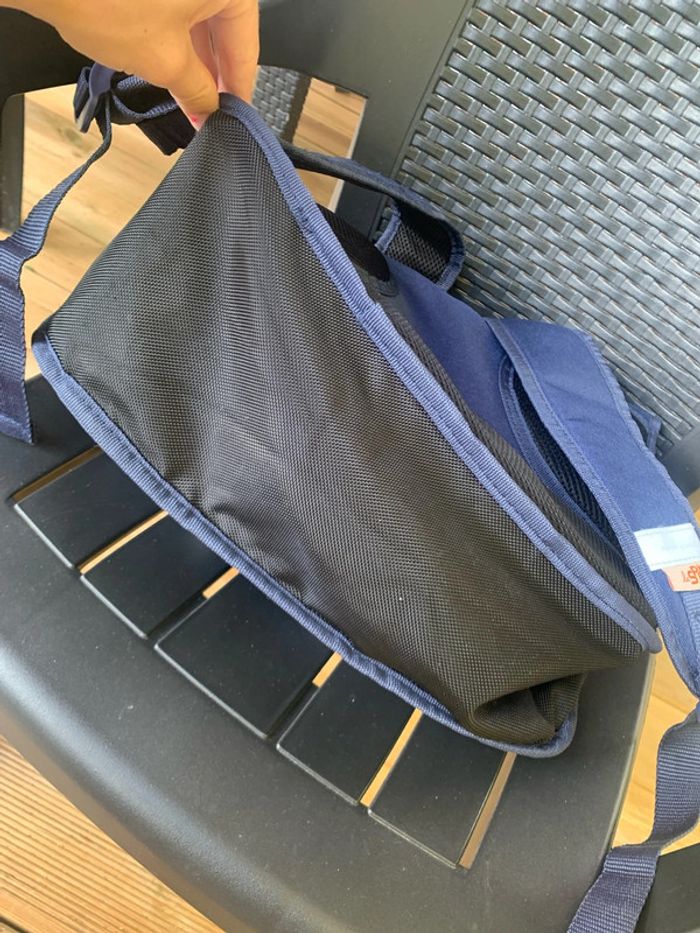 Cartable scolaire - photo numéro 3