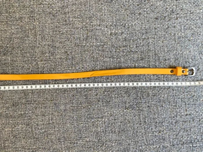 Ceinture en vinyl jaune - photo numéro 5