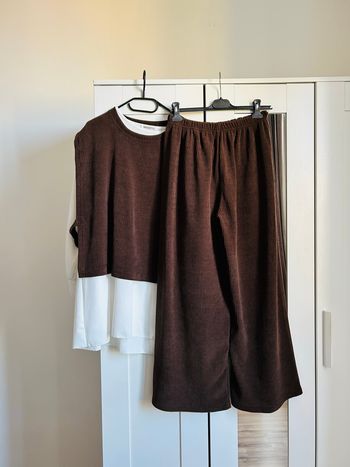 Ensemble Pantalon Blouse 3 pièces marron Neuf New Collection Taille Unique