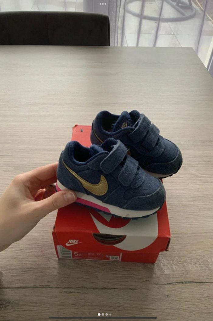 Baskets Nike md runner 2 (tdv) taille 21
