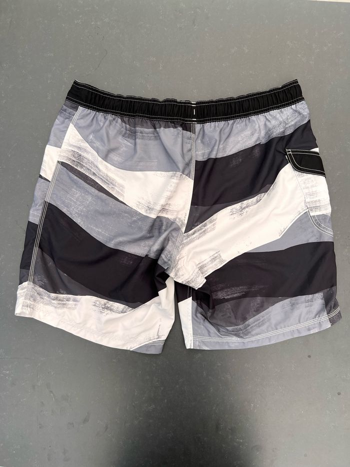 Short de bain - photo numéro 4