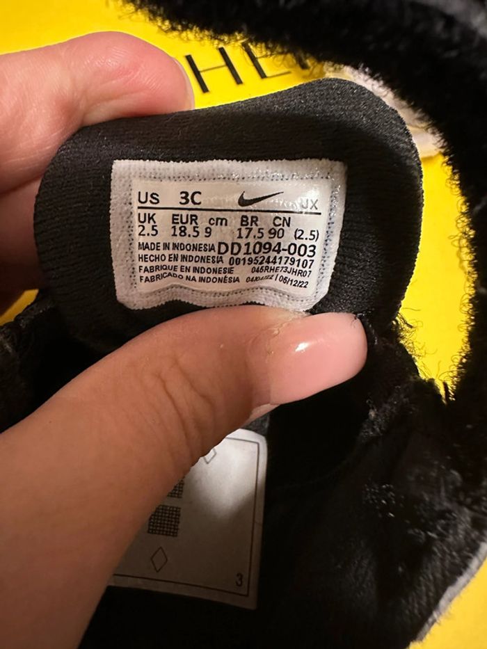 Basket Nike bébé 18,5 - photo numéro 7