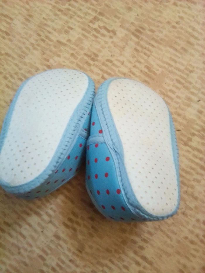Chaussons bebe - photo numéro 4
