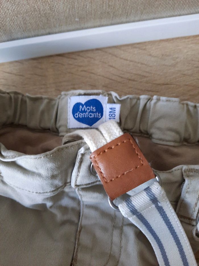 Pantalon à bretelles+ 3 hauts garçon 18 mois - photo numéro 3