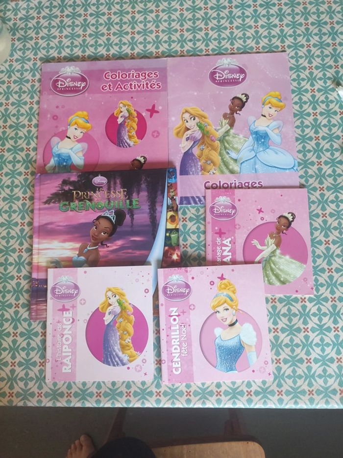 Disney Lot de livres Cendrillon, Raiponce, Tana