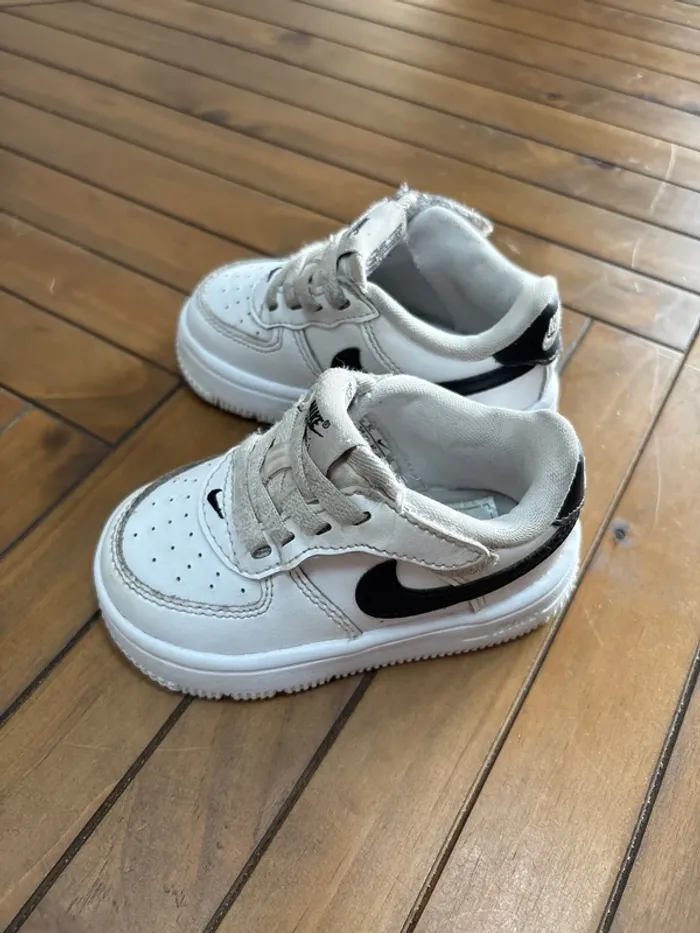 Nike Air force 1 - taille 21 - photo numéro 2