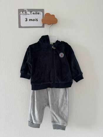 Ensemble survêtement - taille 3 mois 🌼