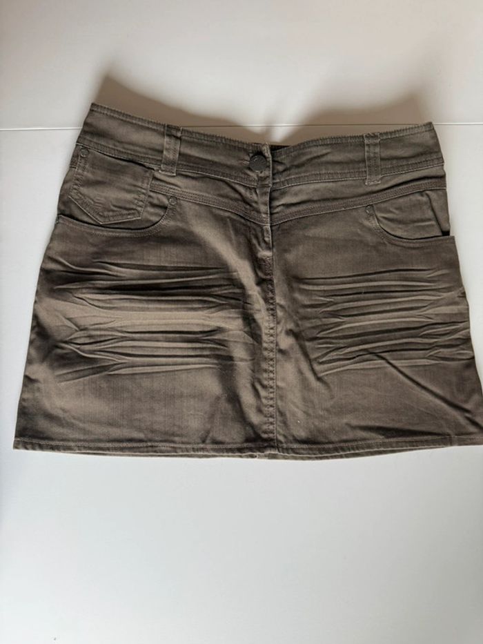 Jupe camaïeu en très bon état taille 40-42