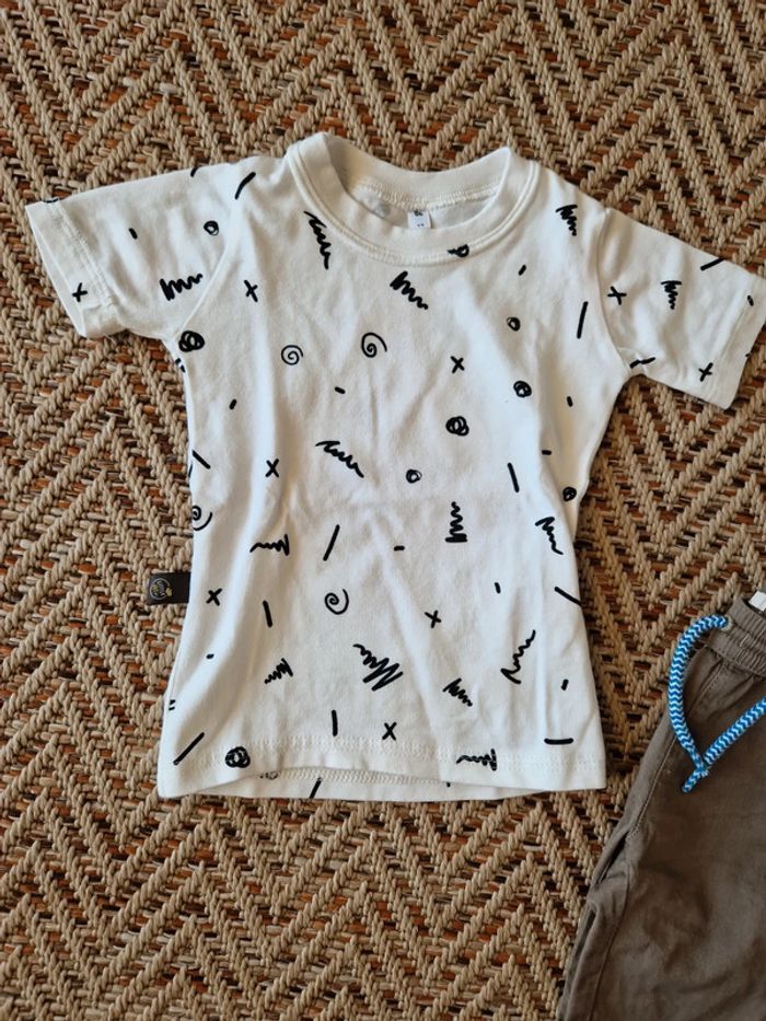 Ensemble pantalon esprit kaki et t-shirt blanc à motifs 3 mois - photo numéro 6
