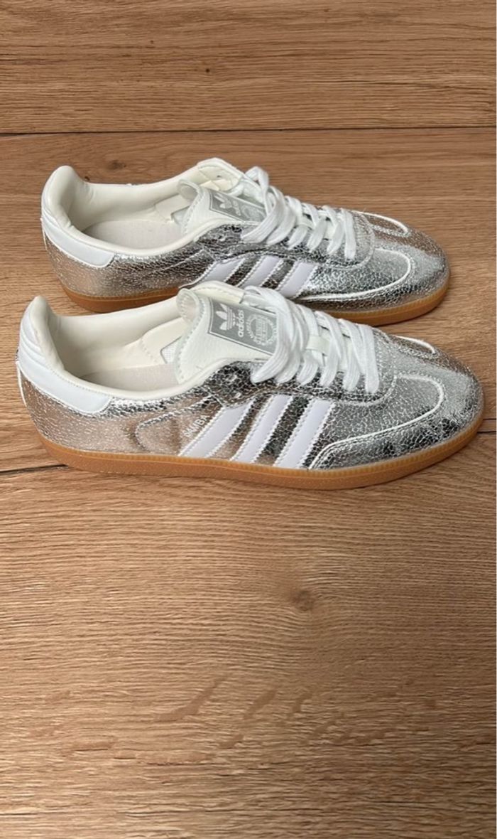 Baskets Adidas Samba argenté 40 - photo numéro 1