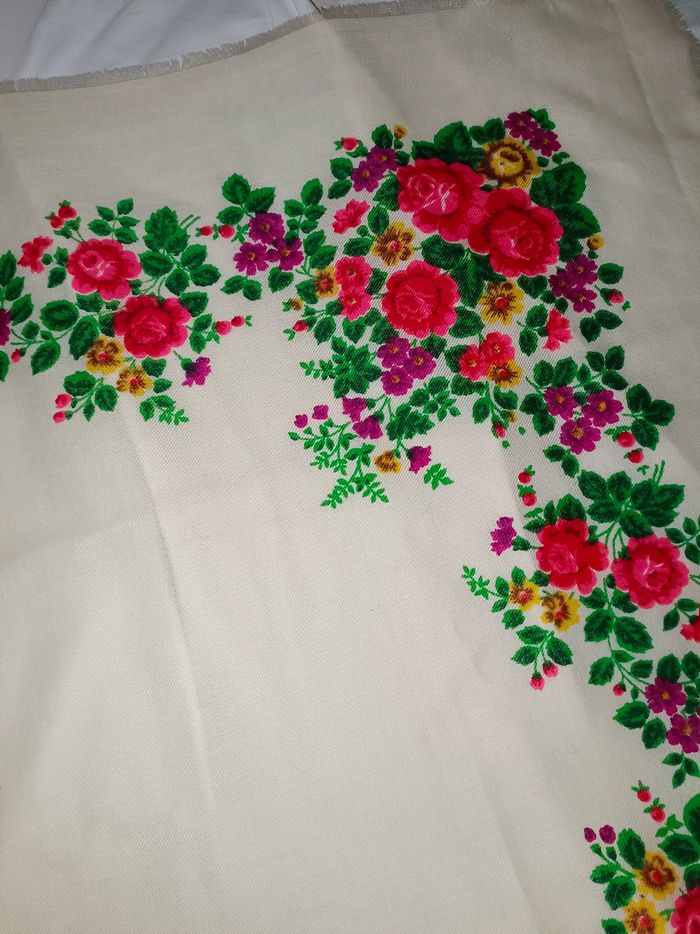 Grand carré,pure laine, vintage URSS - photo numéro 2