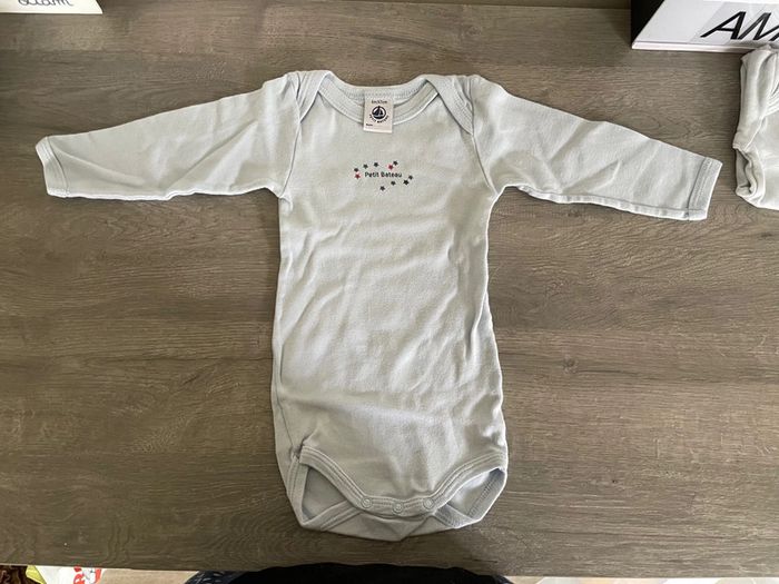 Lot de 5 bodies - photo numéro 4