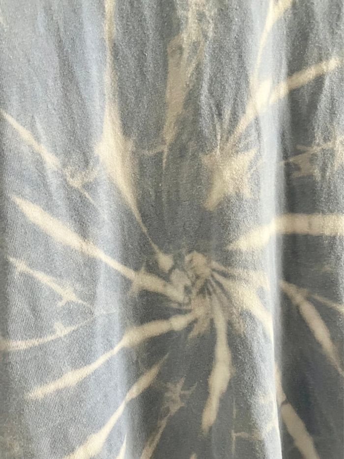 Tee-shirt psychédélique upcycling tie and dye manches courtes - photo numéro 3