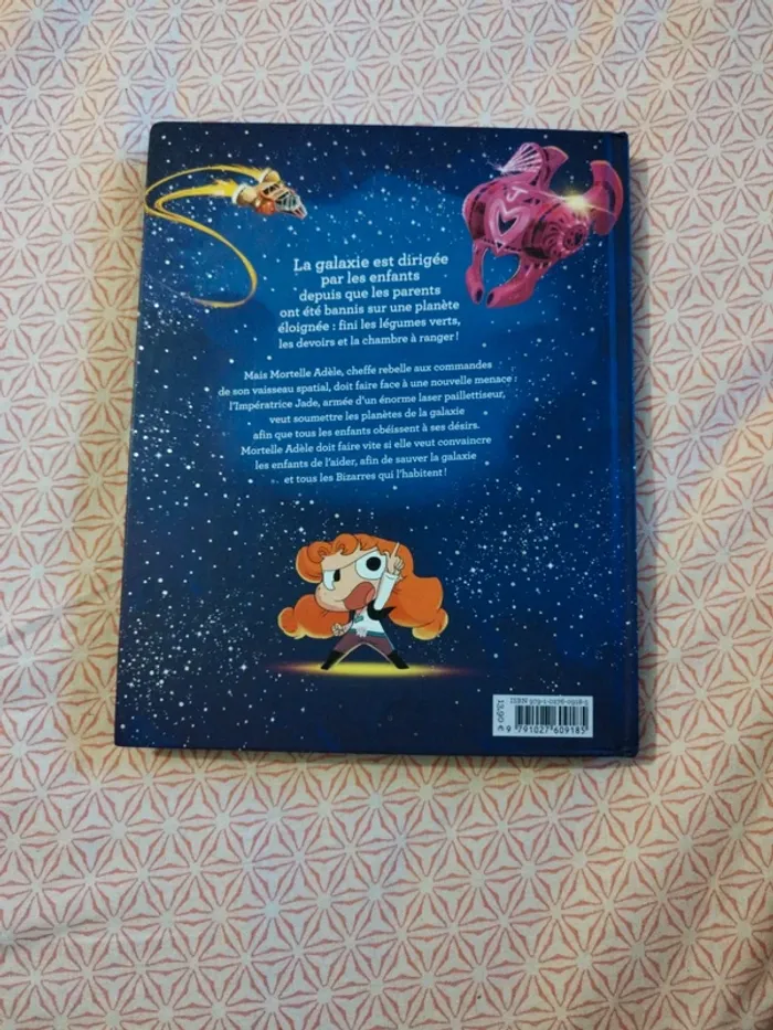 Mortelle Adèle et la galaxie des bizarres - photo numéro 2