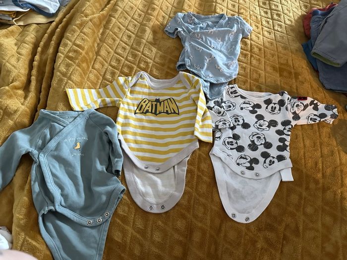 Lots bodies bébé