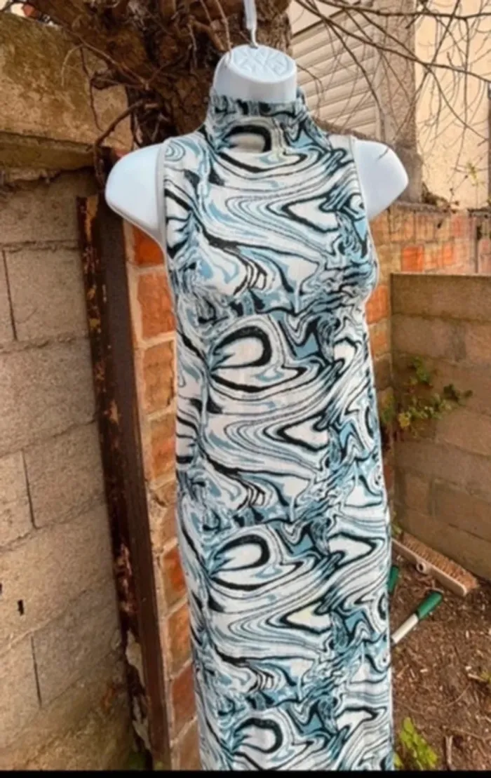 Robe Zara - Taille xS - Neuf - photo numéro 2