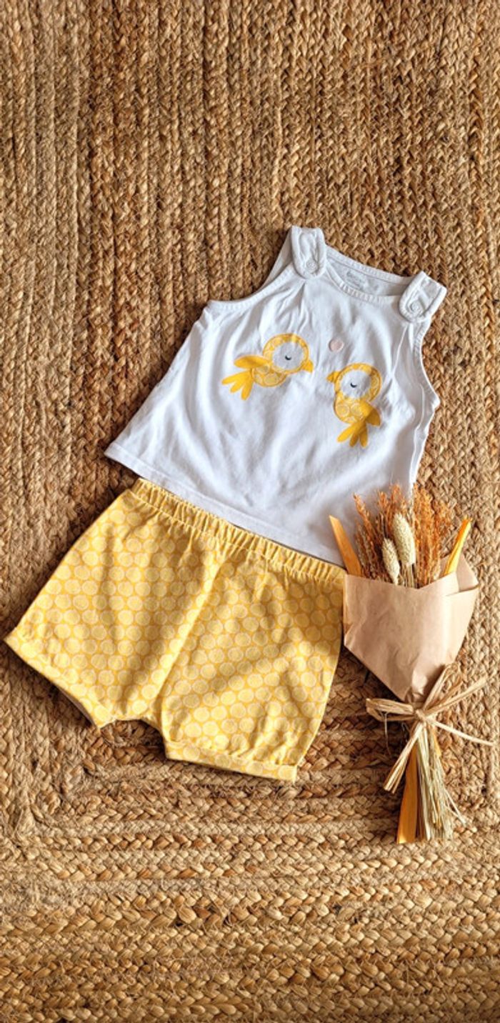 Magnifique Ensemble Short et Débardeur blanc jaune citron 🍋 perroquet Obaïbi 9mois comme neuf