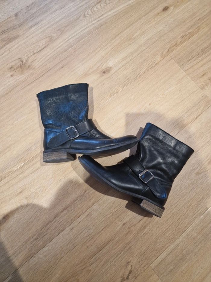 Bottine noir en cuir