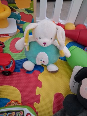 Doudou enfant lapin ac petite musique