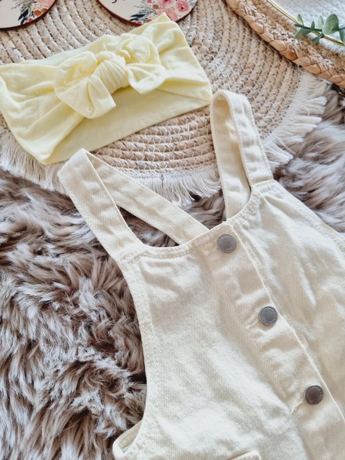 Robe en jean salopette jaune pastel 9mois 12mois Zara - photo numéro 2