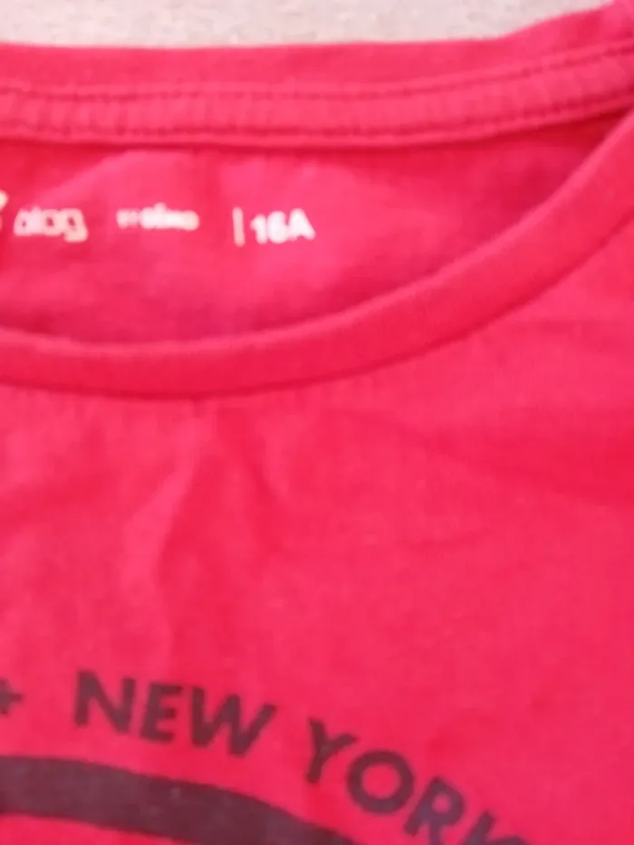 Maillot rouge longue manche imprimé taille 16 ans - photo numéro 2