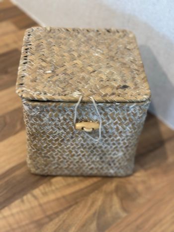 Boîte en jonc de mer